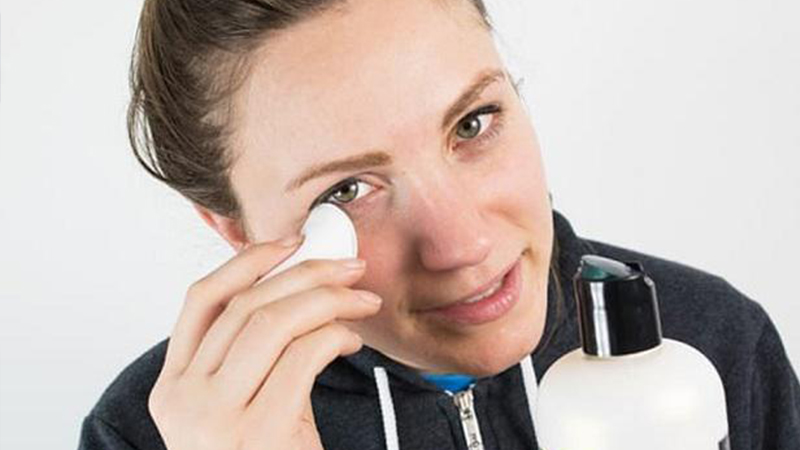 Có thể thay dầu xả cho cả kem tẩy trang