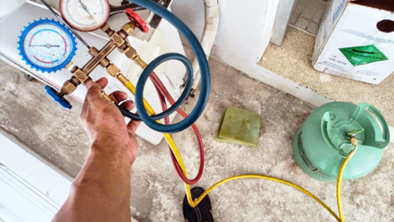 Thay đường ống dẫn gas sau 3 - 5 năm