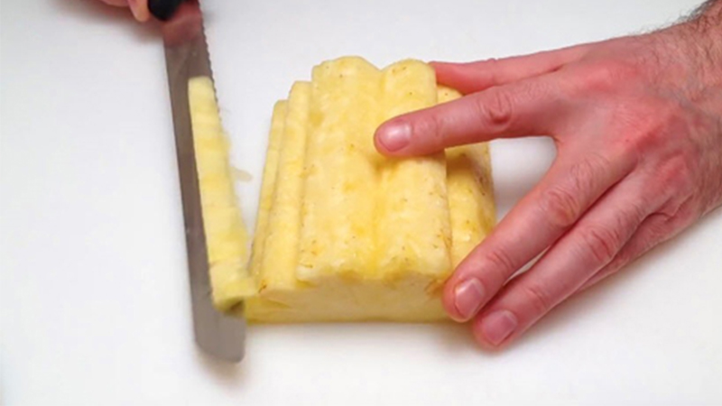 cách cắt tỉa trái thơm