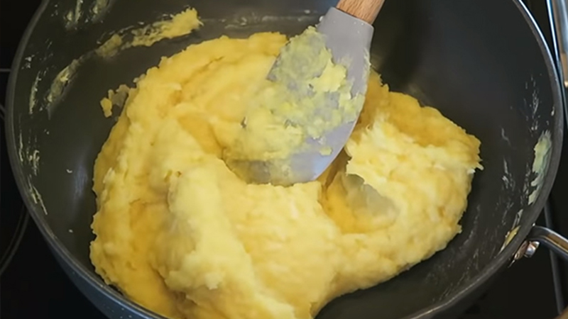 Sên nhân đậu xanh