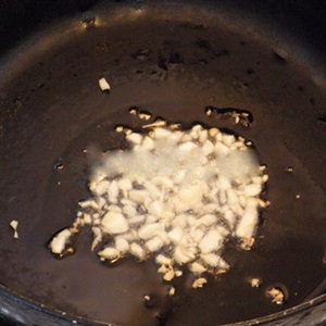 Gà cuộn trứng cá hồi thanh cua