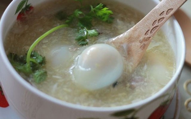 Cách làm súp cua trứng cút  
