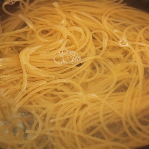 Spaghetti trứng cá