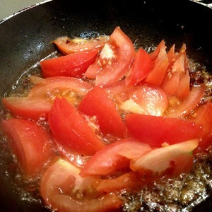 Canh trứng cà chua