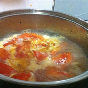 Canh trứng cà chua