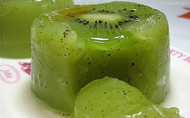 Cách làm rau câu Kiwi ngọt mát  