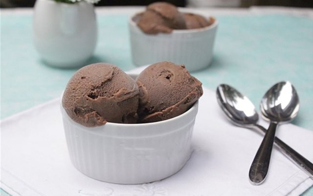 Cách làm kem chocolate lạnh mát  