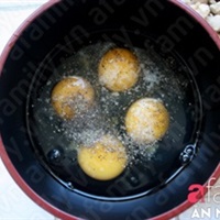 Trứng tráng nấm cho bữa ăn ngon