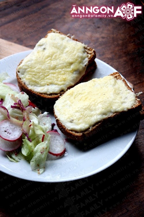 Croque-Monsieur - món bánh mì đặc biệt của ẩm thực Pháp  
