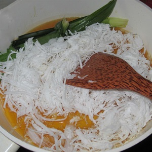 Bánh crepe dừa