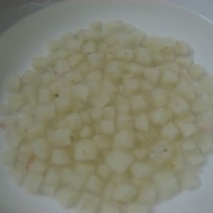 Chè hạt lựu nước cốt dừa