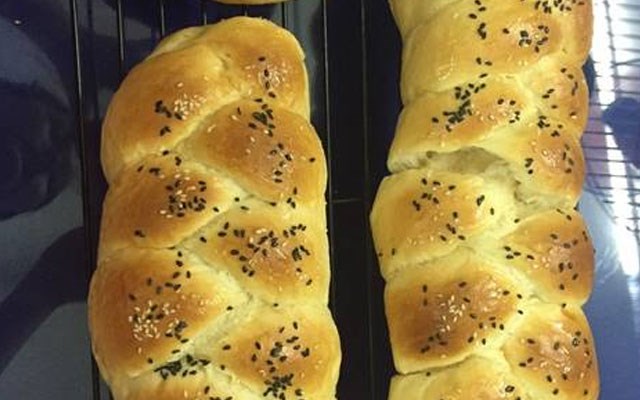 Cách làm bánh mì hoa cúc  