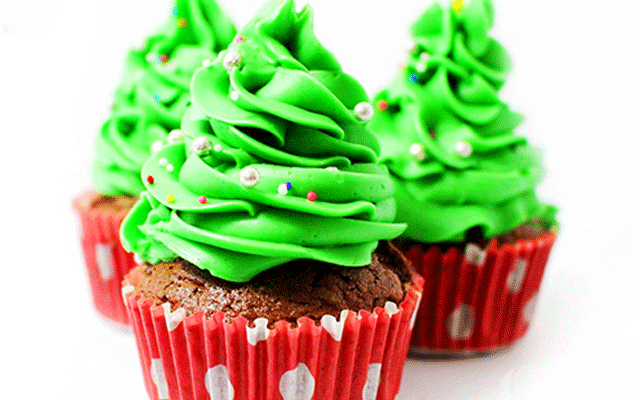 Cách làm cupcake cây thông Noel  