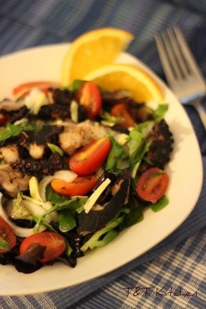 Salad bạch tuộc nướng  