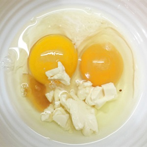 Trứng chiên phô mai hình nấm