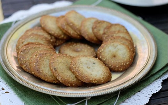 Cách làm bánh quy mè trắng  