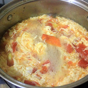 Canh hẹ nấu trứng