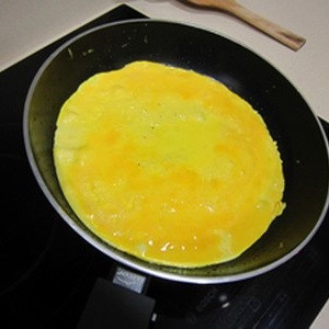 Trứng cuộn cơm