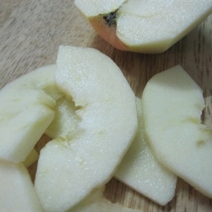 Apple custard tart