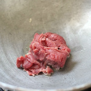 Gỏi thịt bò cà tím