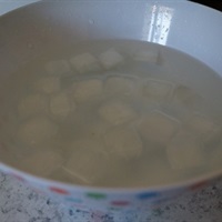 Bánh lọt lá dứa nước dừa