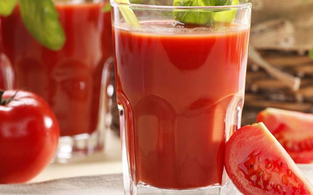 Cách làm nước ép cà chua  