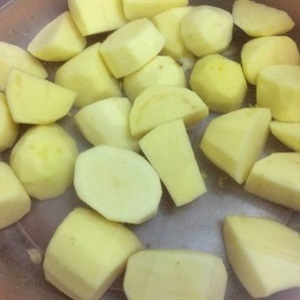 Canh xương khoai tây