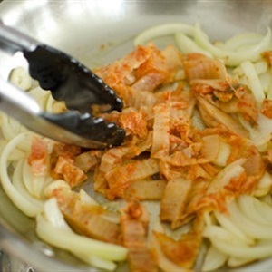 Spaghetti kimchi