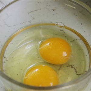 Trứng cuộn pate xúc xích