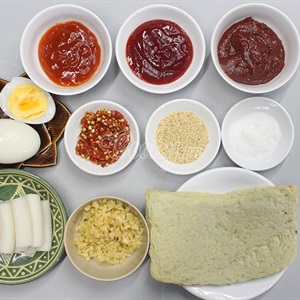 Bánh gạo cay Hàn Quốc tteokbokki