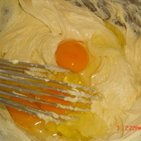 Bánh bông lan trứng muối