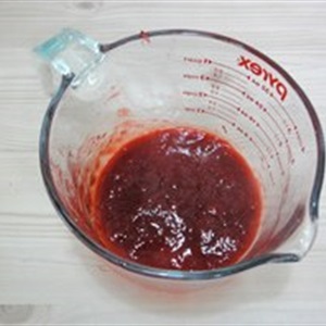 Thạch dâu trộn sữa chua