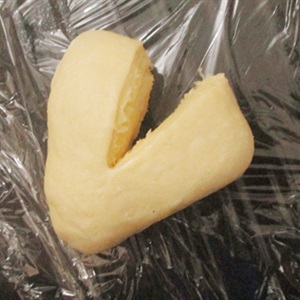 Bánh mì dừa hình trái tim