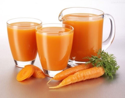 Cách làm nước ép cà rốt  