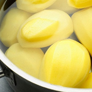 Bánh khoai tây bọc trứng