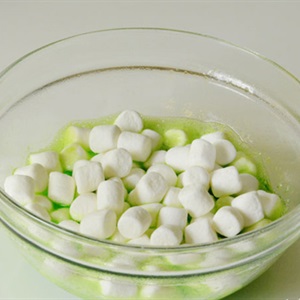 Thạch chanh cuộn marshmallow
