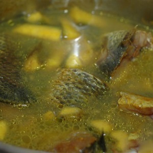 Canh cá lóc nấu chuối