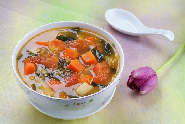 Cách làm soup rong biển nấu rau cải  