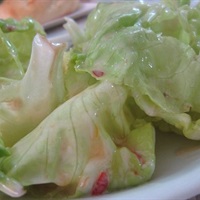 Salad xúc xích