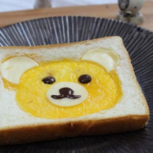 Bánh mì sandwich hình đầu gấu