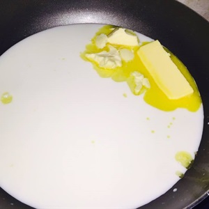 Bánh su nhân trứng sữa