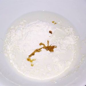 Bánh su nhân trứng sữa
