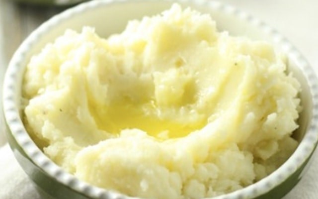 Cách làm khoai tây nghiền bơ  