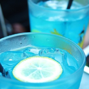 Cocktail Blue Fizz 