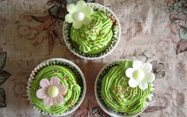 Cách làm green tea cupcakes  