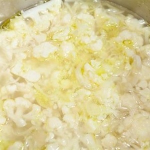 Soup bông cải trắng