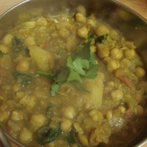 Cà ri Ấn Độ với đậu xanh