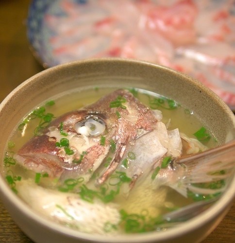 Madai Ushiojiru – súp từ xương cá vền đỏ biển  