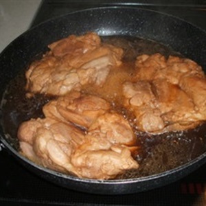 Mềm thơm thịt gà nấu coca
