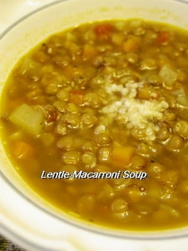 Soup đậu lăng và mỳ ống  